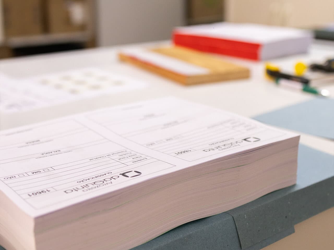 Impressão profissional e papelaria corporativa