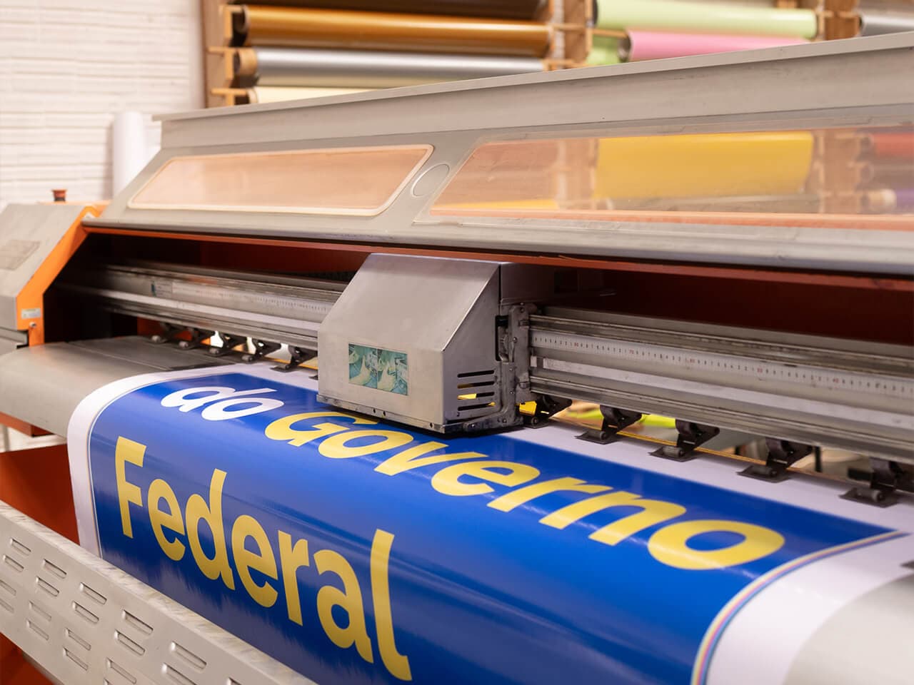 Impressão direta em materiais rígidos e flexíveis